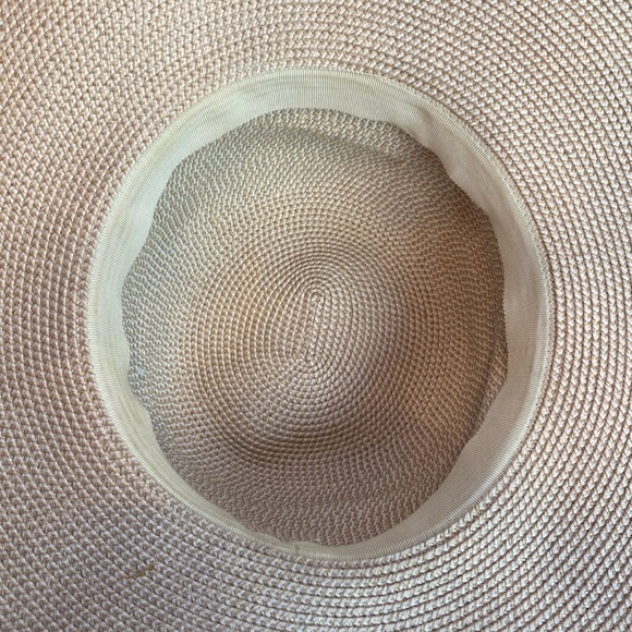 Unbranded• Straw Sun Hat in Natural Color - Picture 5 of 5